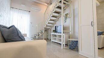 Piccola Luna Cozy Home