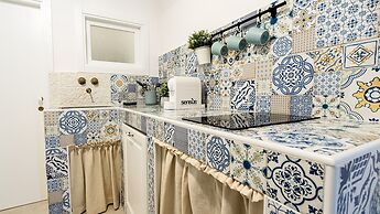 Piccola Luna Cozy Home