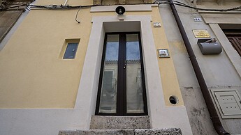 Piccola Luna Cozy Home