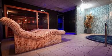 Beach House Hotel