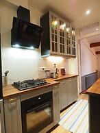 Elegant Bourgeoise Style House