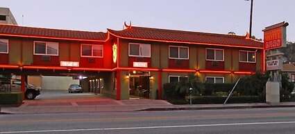 Royal Pagoda Motel