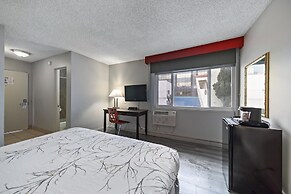 Royal Pagoda Motel