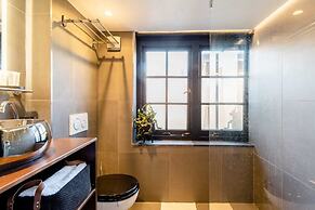 The Enlightened House