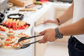 Stay Helios - Aparts & Pool Suites