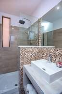 Stay Helios - Aparts & Pool Suites