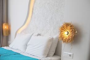 Stay Helios - Aparts & Pool Suites