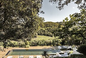 Souki Lodges & Spa