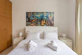 Maroulinas View Studios & Apartments