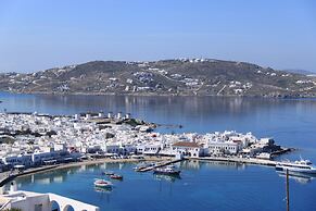 Maroulinas View Studios & Apartments