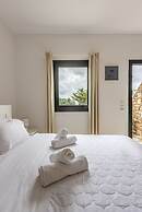 Maroulinas View Studios & Apartments