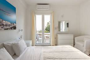 Maroulinas View Studios & Apartments