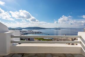 Maroulinas View Studios & Apartments