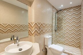 Maroulinas View Studios & Apartments