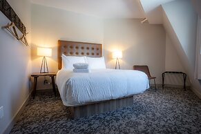 Basecamp Suites Banff