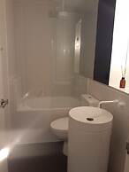 Top Floor Stunning Views