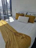 Top Floor Stunning Views