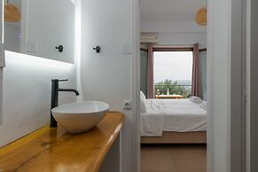 Hilltop Resort