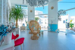 Kouros Home and Suites