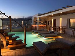 Orizon Tagoo Mykonos