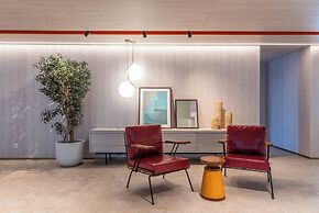 Shama Yen-Akat Bangkok