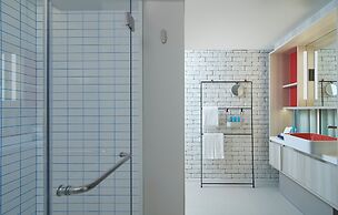 Shama Yen-Akat Bangkok