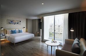 Shama Yen-Akat Bangkok