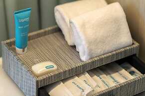 Shama Yen-Akat Bangkok