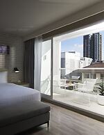 Shama Yen-Akat Bangkok