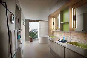 Shama Yen-Akat Bangkok