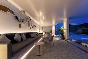 Shama Yen-Akat Bangkok