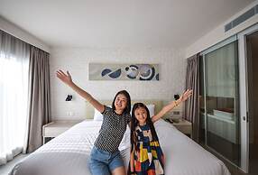 Shama Yen-Akat Bangkok