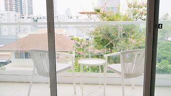 Shama Yen-Akat Bangkok