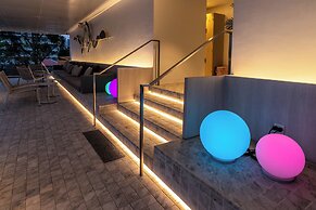 Shama Yen-Akat Bangkok