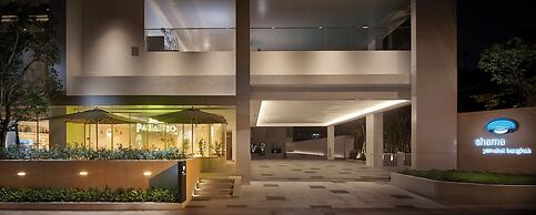 Shama Yen-Akat Bangkok