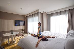 Shama Yen-Akat Bangkok