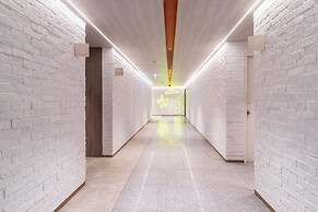 Shama Yen-Akat Bangkok