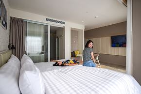 Shama Yen-Akat Bangkok