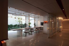 Shama Yen-Akat Bangkok