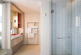 Shama Yen-Akat Bangkok