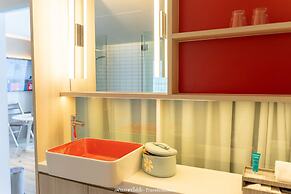 Shama Yen-Akat Bangkok