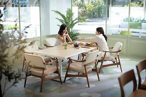 Shama Yen-Akat Bangkok