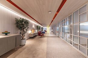 Shama Yen-Akat Bangkok