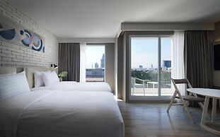 Shama Yen-Akat Bangkok