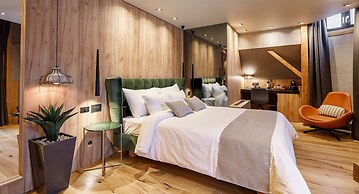 Schuster Boarding House