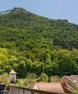 Schuster Boarding House