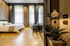 Schuster Boarding House