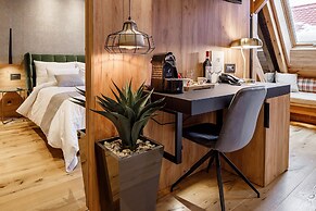 Schuster Boarding House