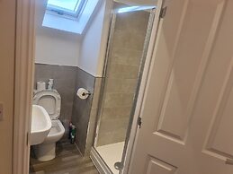 Stunning 3-bed House in Wolverhampton