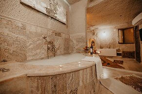 Serenus Cave Suites